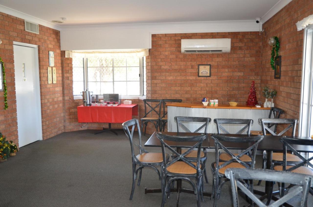 Alexander Motor Inn Moree Exterior photo