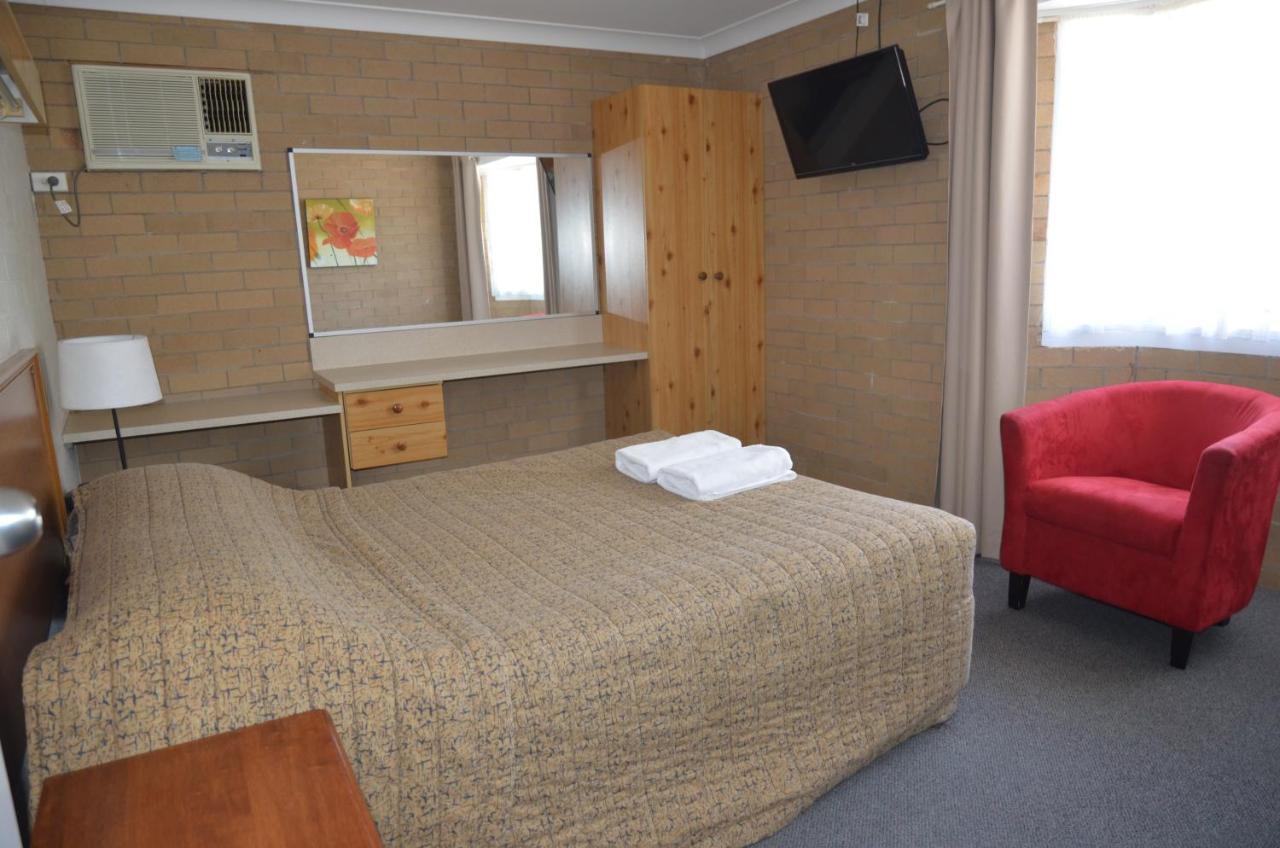 Alexander Motor Inn Moree Exterior photo